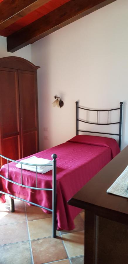 Bed & Breakfast S' Accorru Bed & Breakfast SantʼAntìoco Екстериор снимка